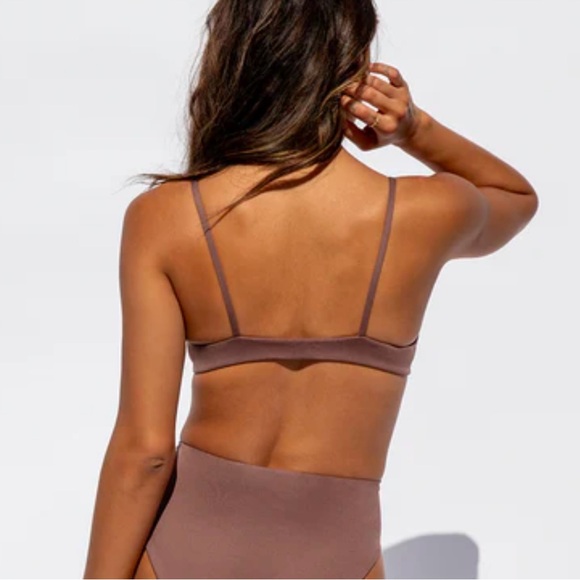 Left on Friday Sunday Top - Picture 2 of 6